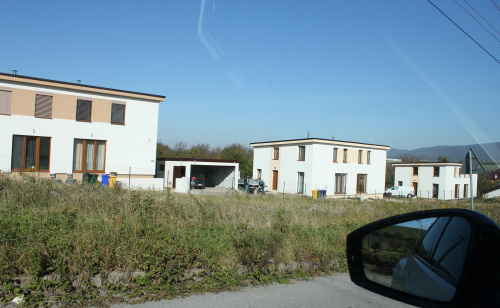 Dom na predaj 1 / Dom na predaj 1 - foto Dom na predaj 1 / Dom na predaj 1 - foto